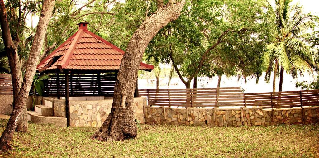 Hotel Napoleon Lagune Lome Luaran gambar